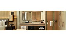 Royal Tulip Gunung Geulis Resort And Golf